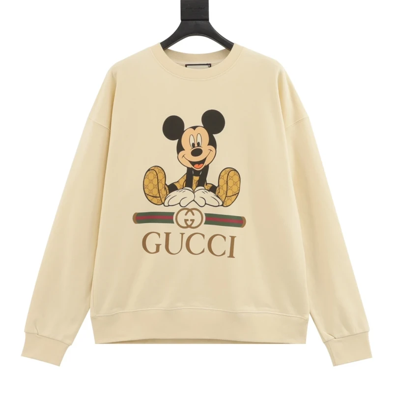 Gucci Mickey Mouse Print Crewneck Sweatshirt,GUCCI,SWEATSHIRT,APPAREL