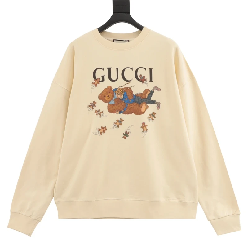 Gucci Hugging Bear Print Crewneck Sweatshirt,GUCCI,SWEATSHIRT,APPAREL