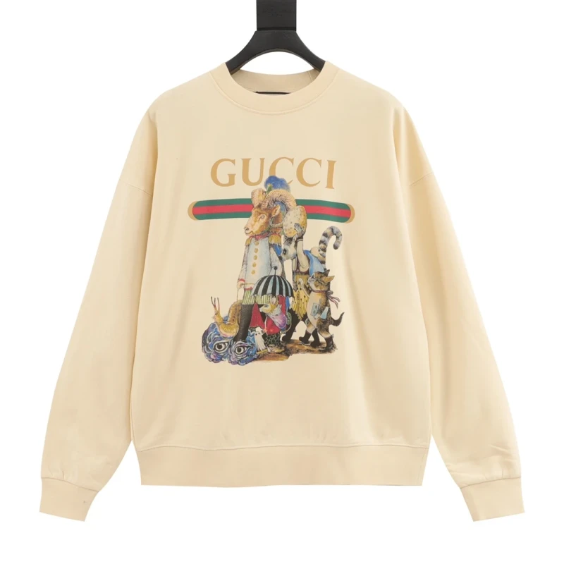 Gucci Animal World Print Crewneck Sweatshirt,GUCCI,SWEATSHIRT,APPAREL