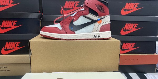 QC OffWhite x Air Jordan 1 Retro High OG Chicago